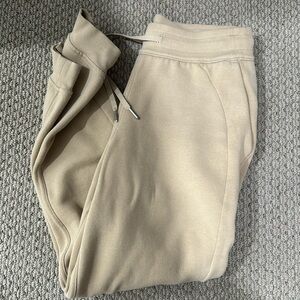 Lululemon Scuba High Rise Jogger